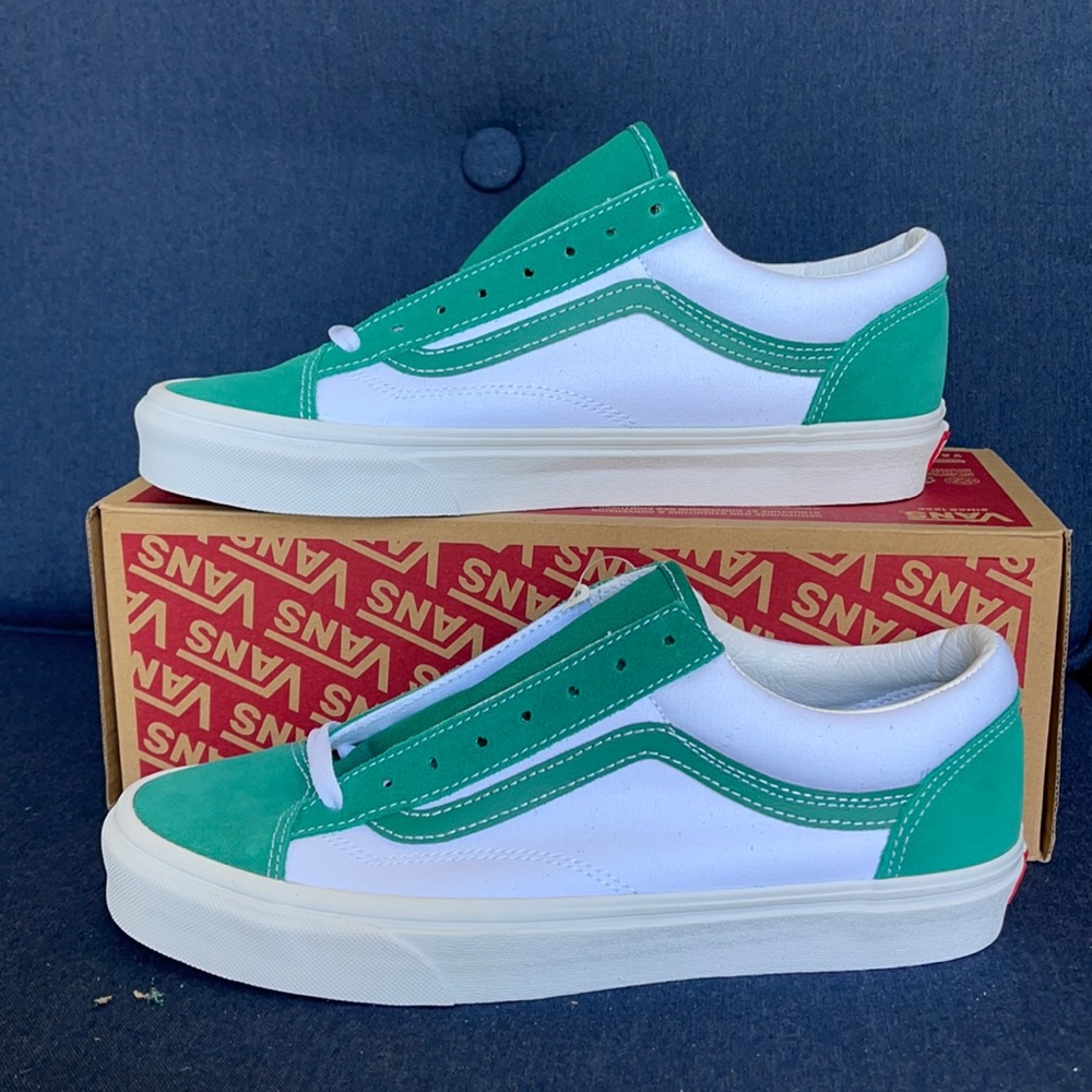 Vans WMNS Style 36 Classicsport Sneakers - Picture 2 of 16